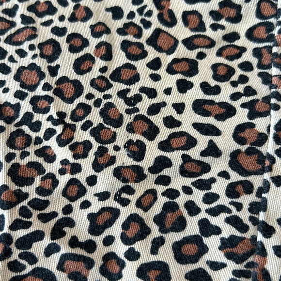 Leopard print skirt - Picture 3 of 4